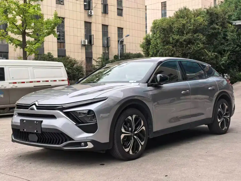 Citroen Versailles C5 X 1.6T Lead Extraordinary Tiger Year Opening Edition 2022