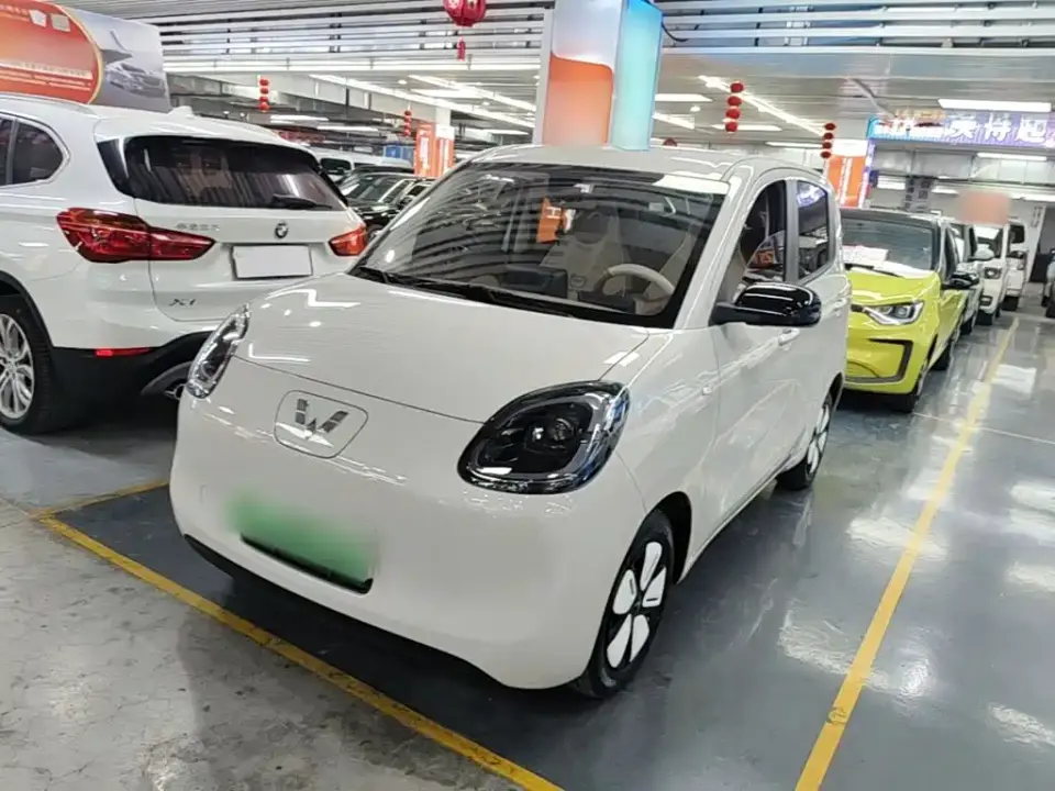 Wuling Motors Hongguang MINIEV 4-Door Advanced 2025