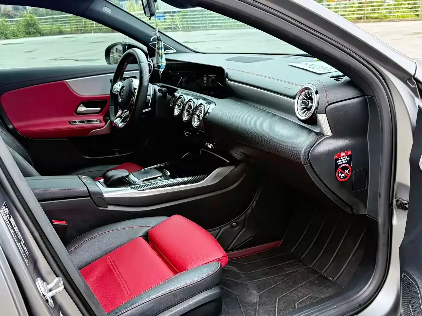 Mercedes-Benz A-Class AMG AMG A 35 L 4MATIC 2023 — фото 17