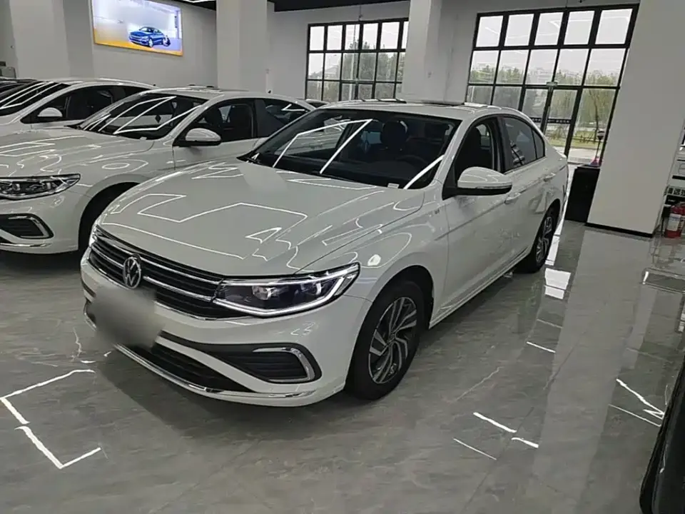 Volkswagen Bora 200TSI DSG Joy Ride Navigation Edition 2025