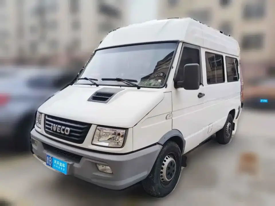 Iveco Daily Model 2.5T A35 Bus Single-Tire Medium Roof 5-9 Seats China V 2020