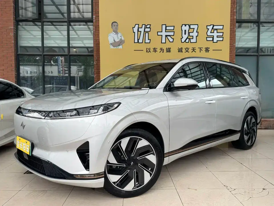 Dongfeng Yipai eπ008 210Max Range Extender 6-Seater 2025