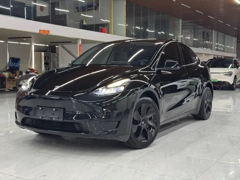 Tesla Model Y Facelift Rear-Wheel Drive Version 2023