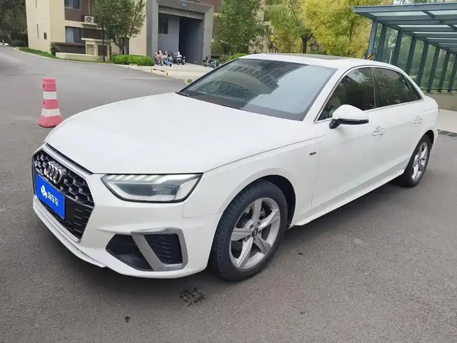 Audi A4L 35 TFSI Fashion Dynamic Edition 2021