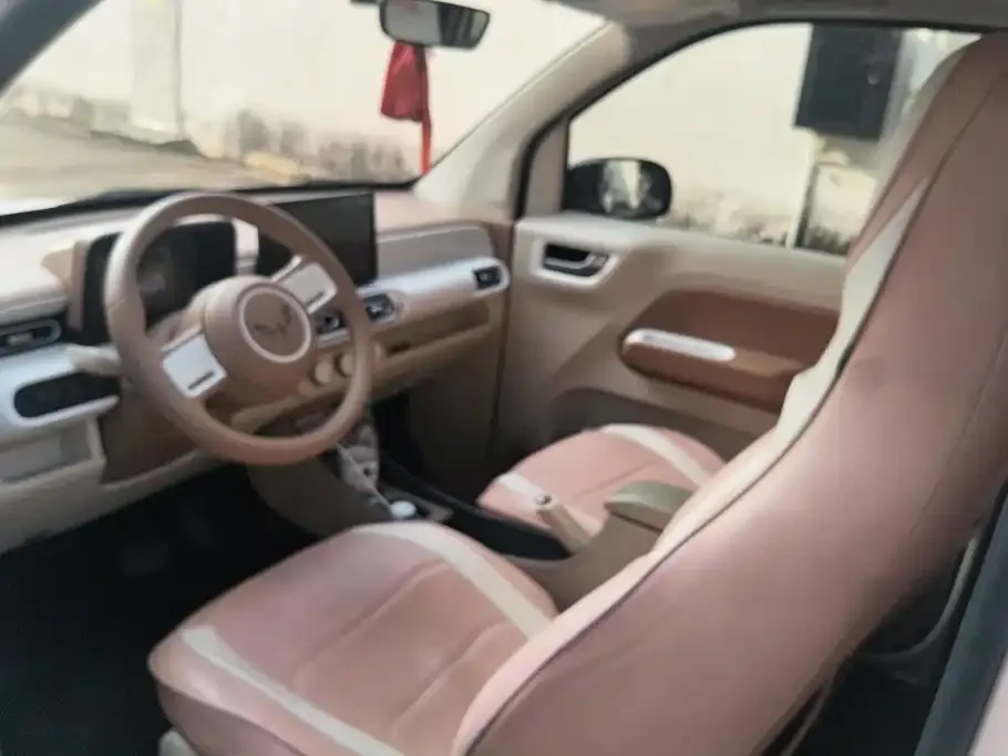 Wuling Motors Hongguang MINIEV 3rd Generation 215km Youth Edition 2024 — фото 9