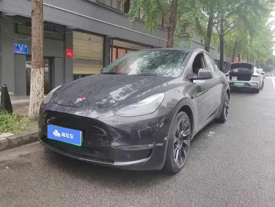 Tesla Model Y Facelift Long Range All-Wheel Drive Version 2023