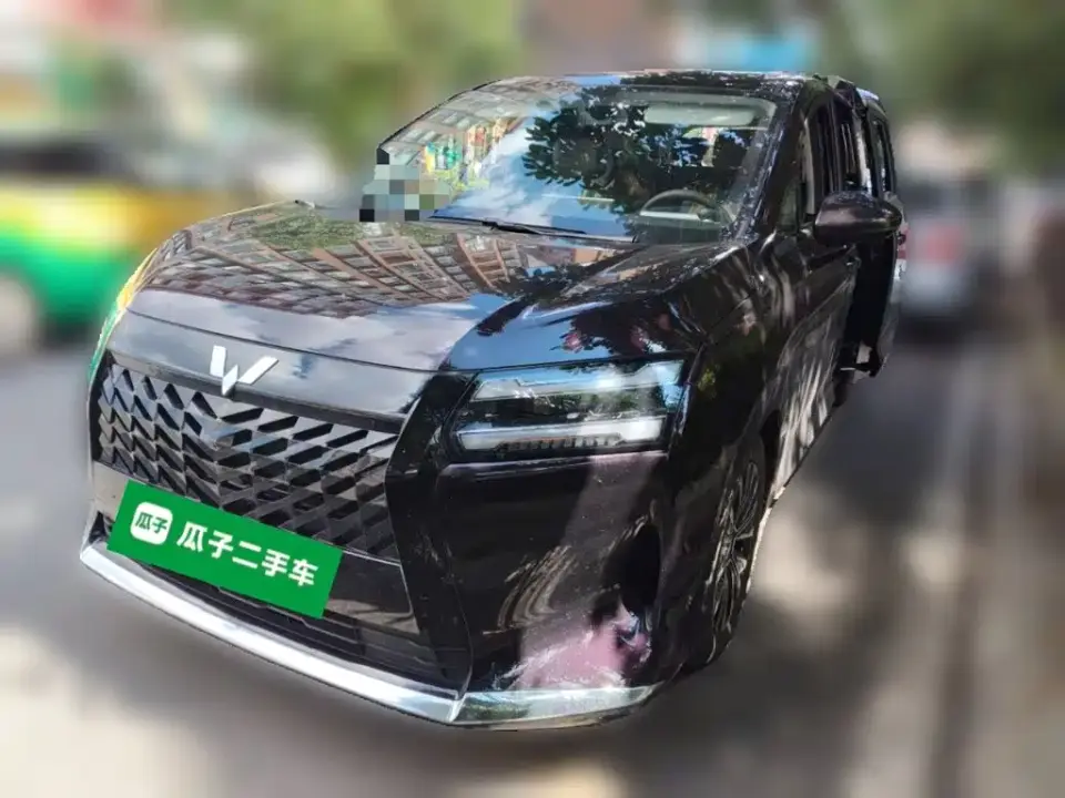 Wuling Motors Xingguang 730 New Energy Model Plug-in Hybrid Base Version 2025