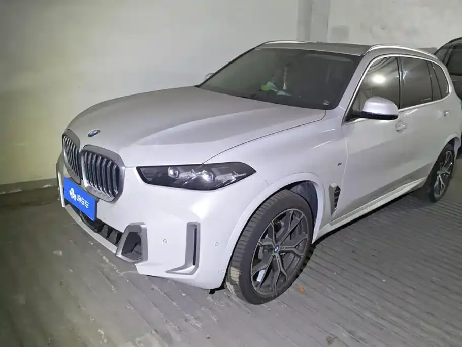 BMW X5 xDrive 30Li Premium M Sport Package 2024