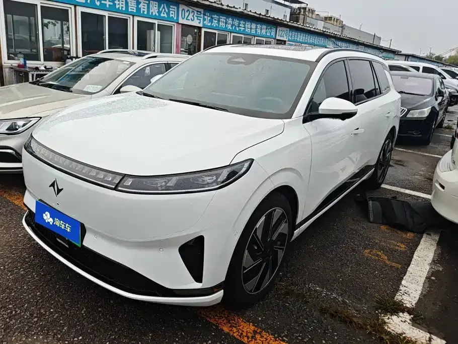 Dongfeng Yipai eπ008 210Max Range Extender 6-Seater 2024