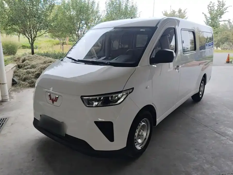 Wuling Motors Wuling Yangguang 300KM Comfort Bus Version 75kW 2025
