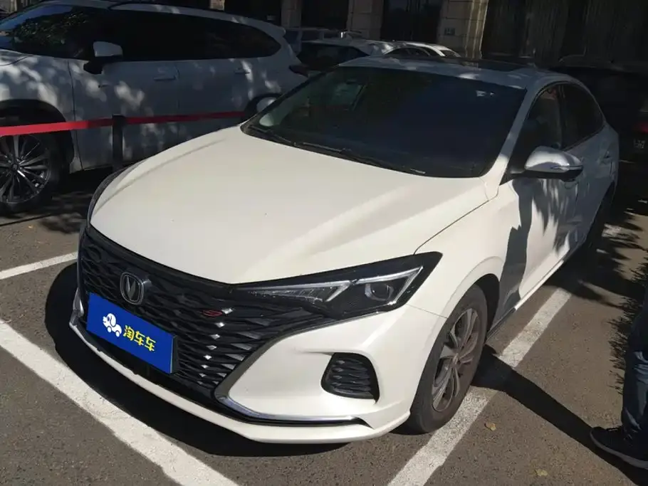Changan Eado PLUS Blue Whale NE 1.4T GDI DCT Premium 2022