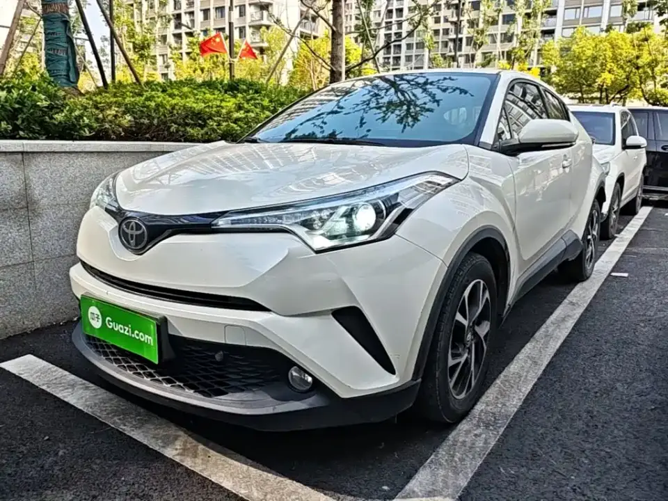 Toyota C-HR Model 2.0L Leading 2021