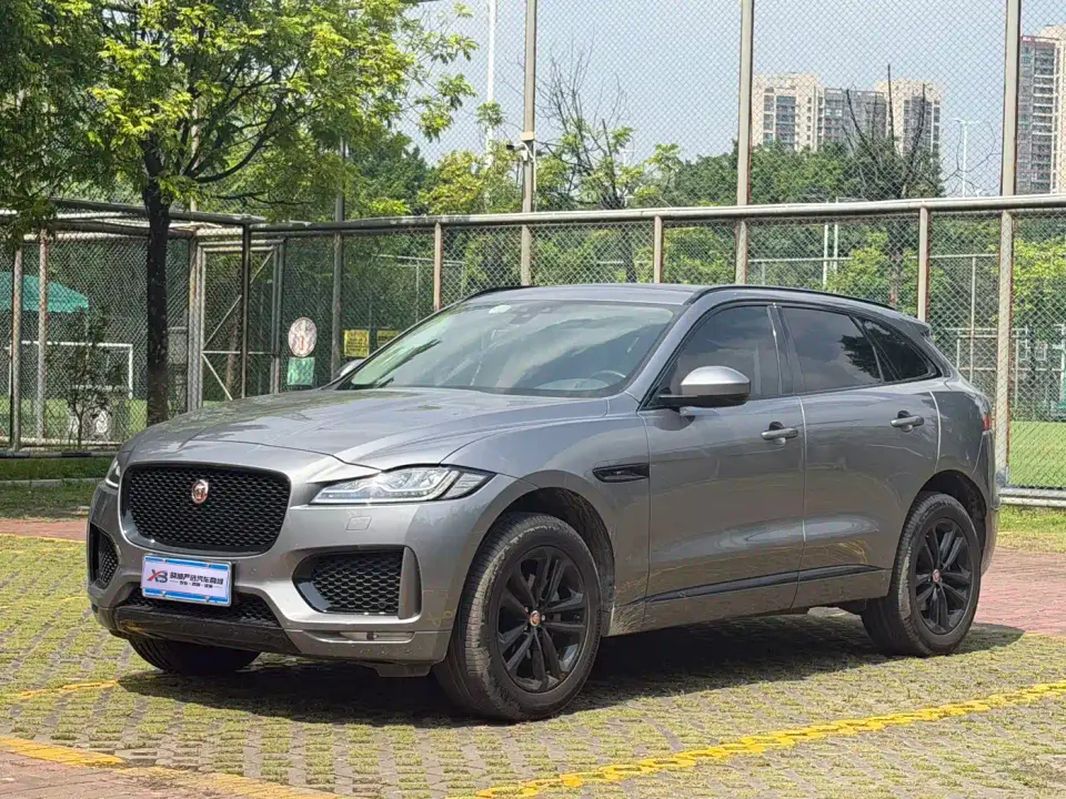 Jaguar F-PACE 2.0T R-Dynamic SE 2020
