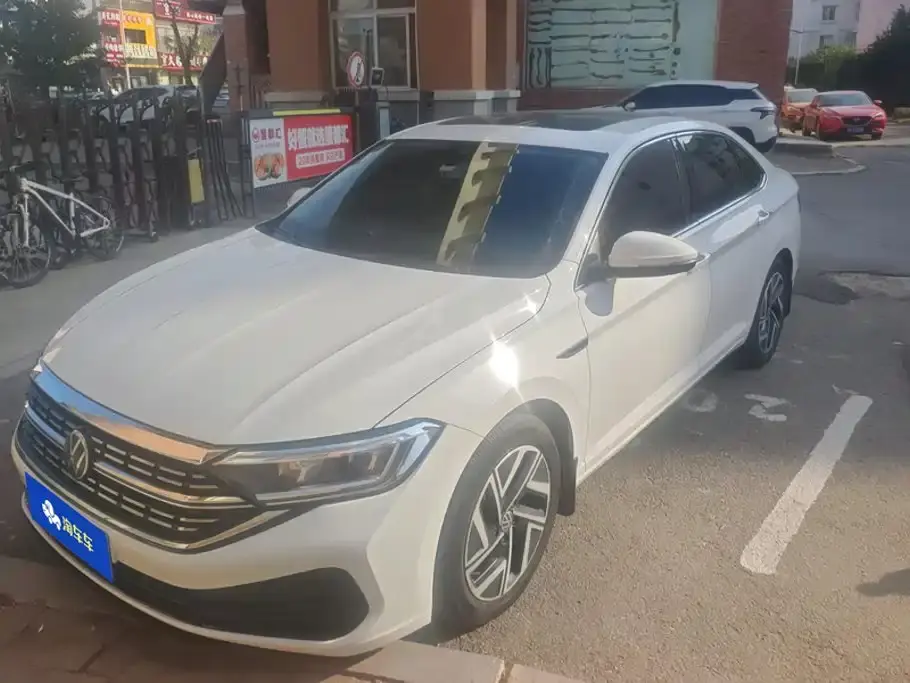Volkswagen Sagitar 300TSI DSG Surpassing Edition 2023