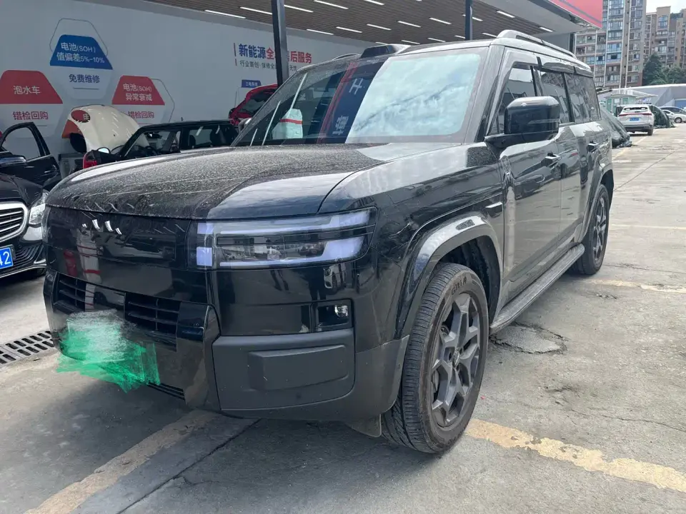 Fangchengbao Titanium 7 AWD Base Model 2025
