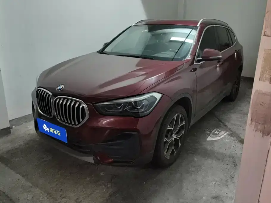 BMW X1 sDrive25Li Leading 2021