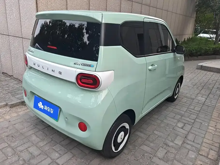 Wuling Motors Hongguang MINIEV 3rd Generation 215km Youth Edition 2024 — фото 3