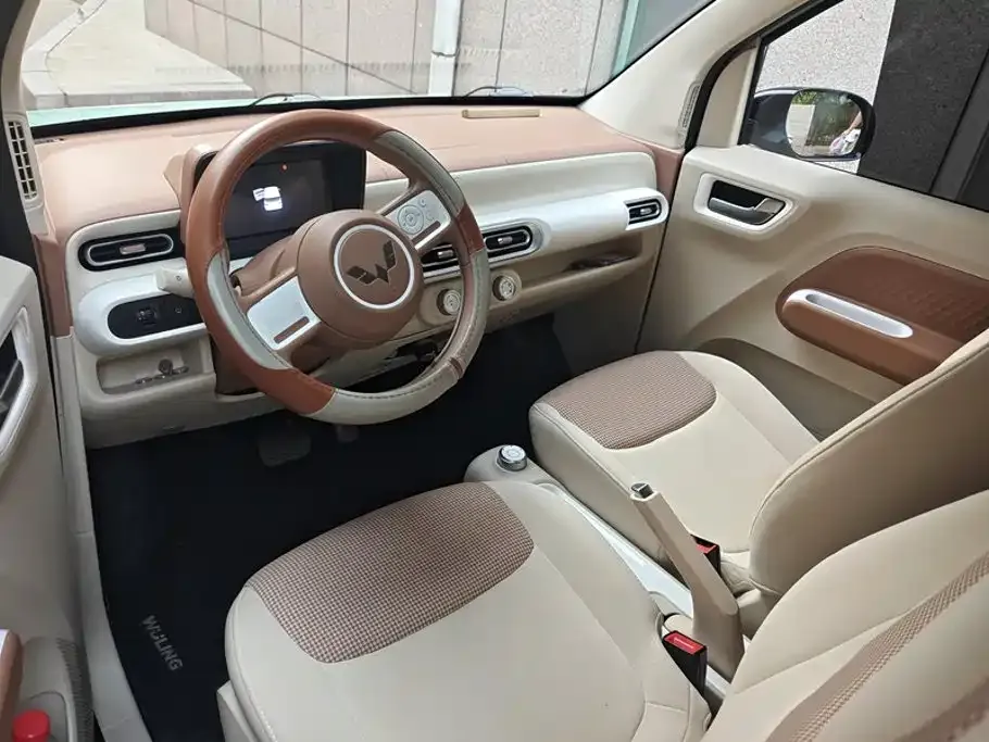 Wuling Motors Hongguang MINIEV 3rd Generation 215km Youth Edition 2024 — фото 12
