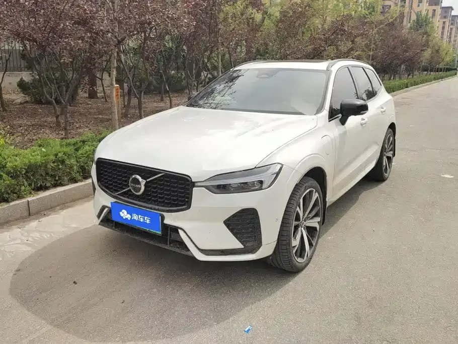 Volvo XC60 Plug-in Hybrid T8 Plug-in Hybrid Long Range AWD Smart Vision Sport 2023