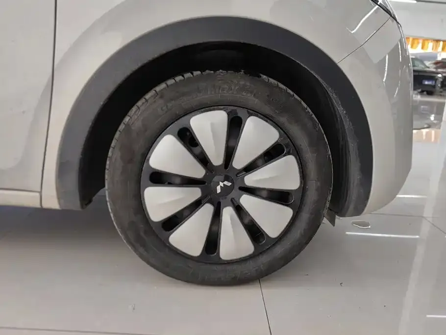 Wuling Motors Wuling Bingo Model 333km Telepathic Connect+ Version 2024 — фото 6