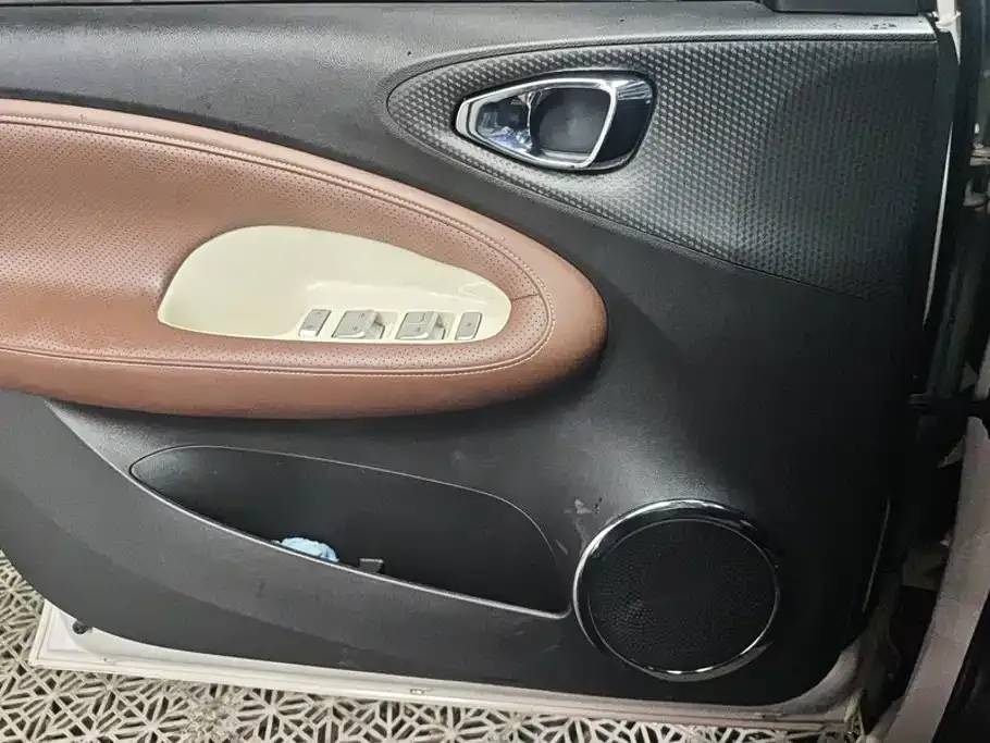 Wuling Motors Wuling Bingo Model 333km Telepathic Connect+ Version 2024 — фото 7