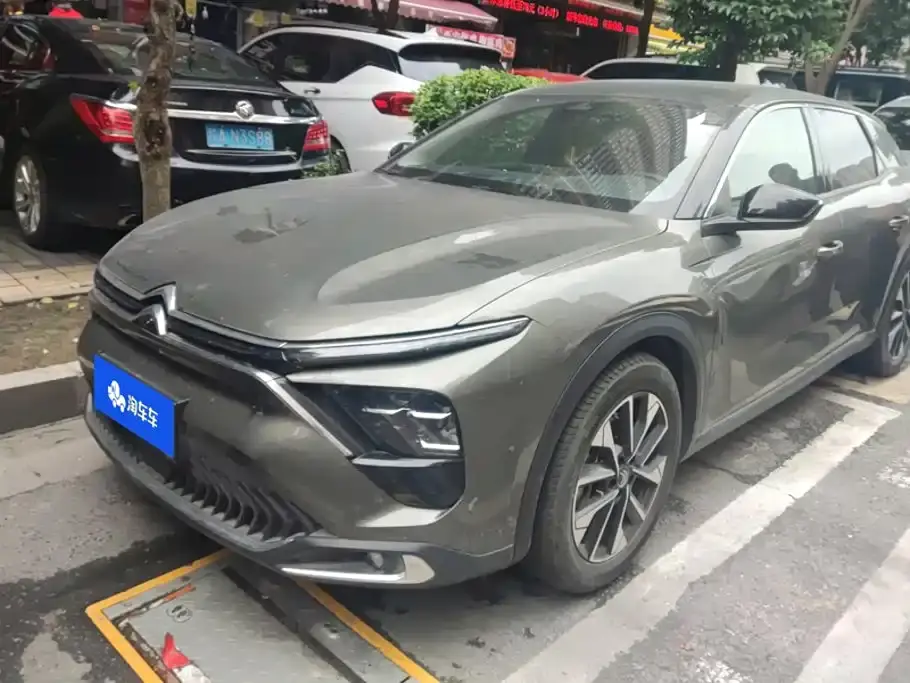 Citroen Versailles C5 X 1.6T Momentum 2024