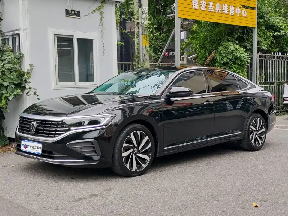 Volkswagen Passat Outstanding 380TSI Dragon Glory Edition 2025