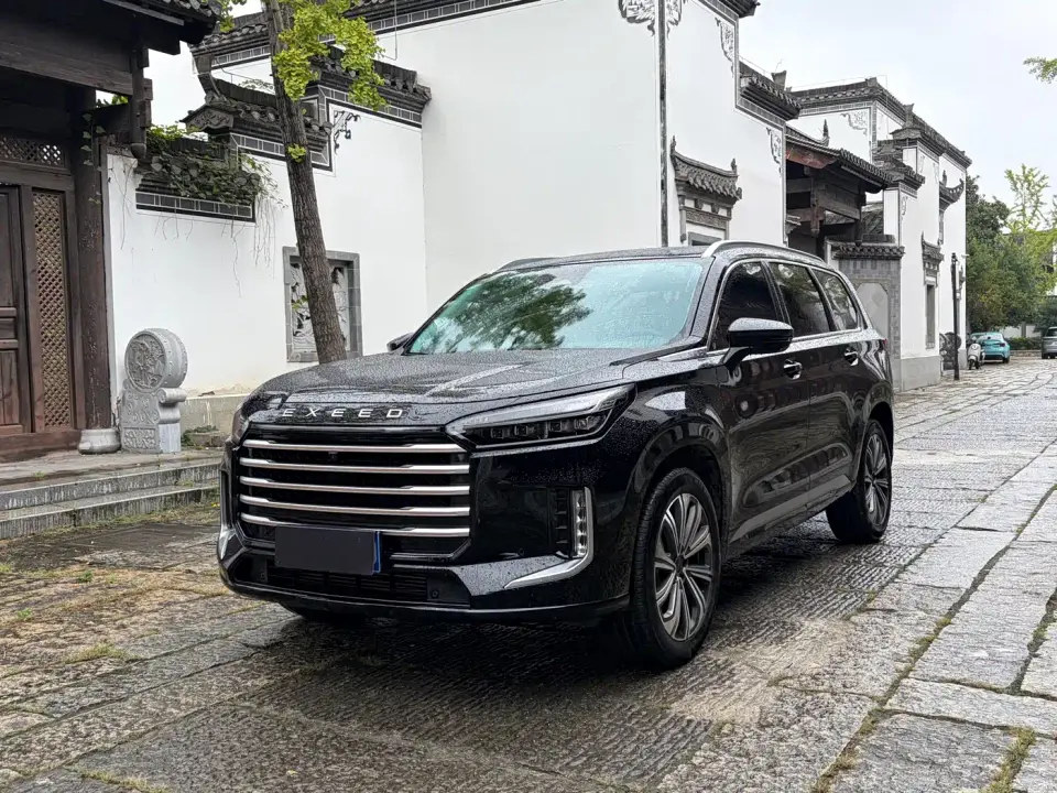 Exeed Landmark 400T 4WD Star Premium Edition 6-Seater 2025