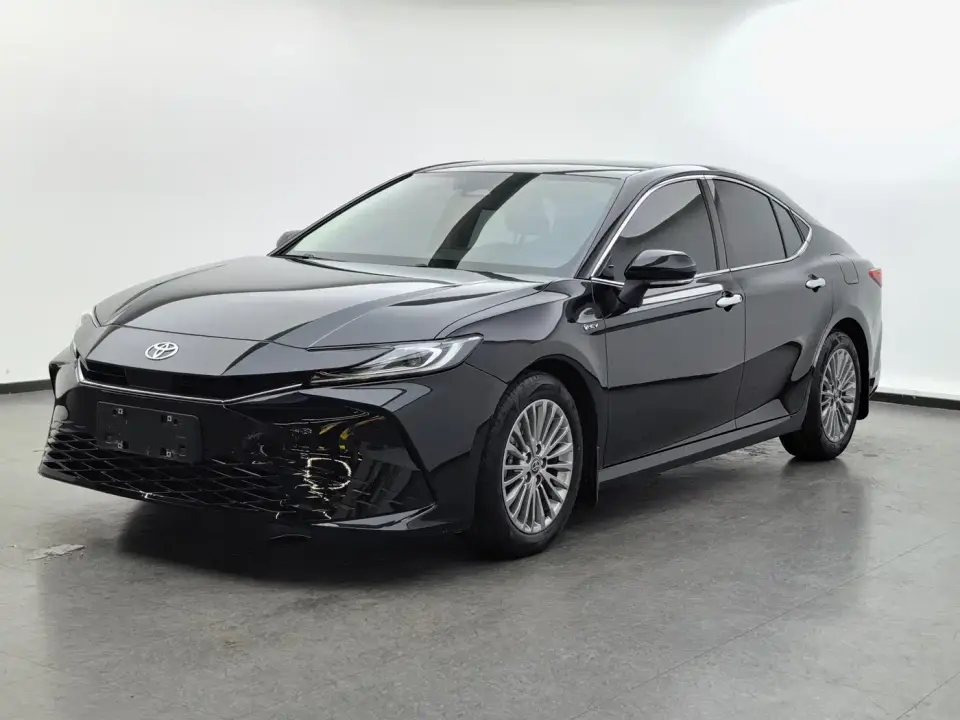 Toyota Camry Hybrid 2.0HG Premium Edition 2025