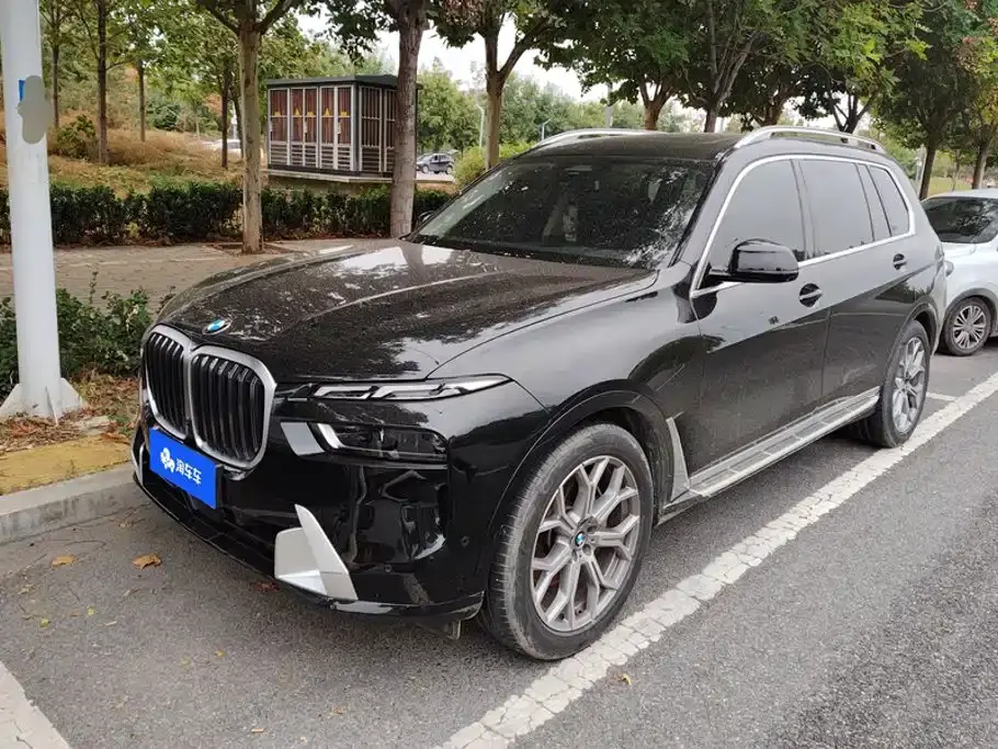 BMW X7 xDrive40i Leading Luxury Package 2023