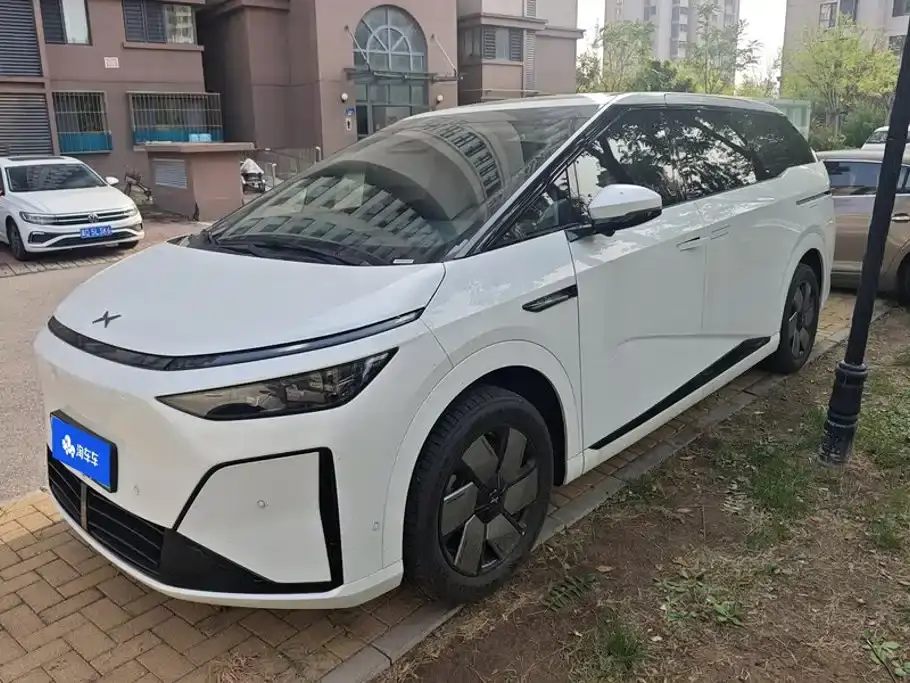 XPeng X9 Model Extended Range Base Version 2026