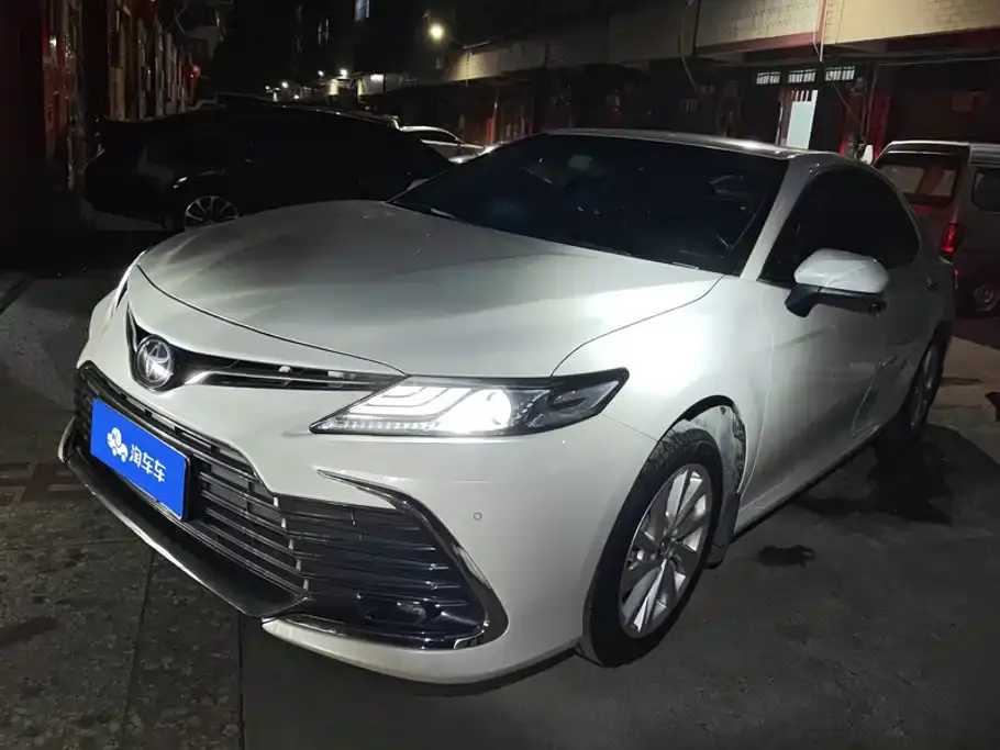 Toyota Camry 2.0G Luxury Edition 2022