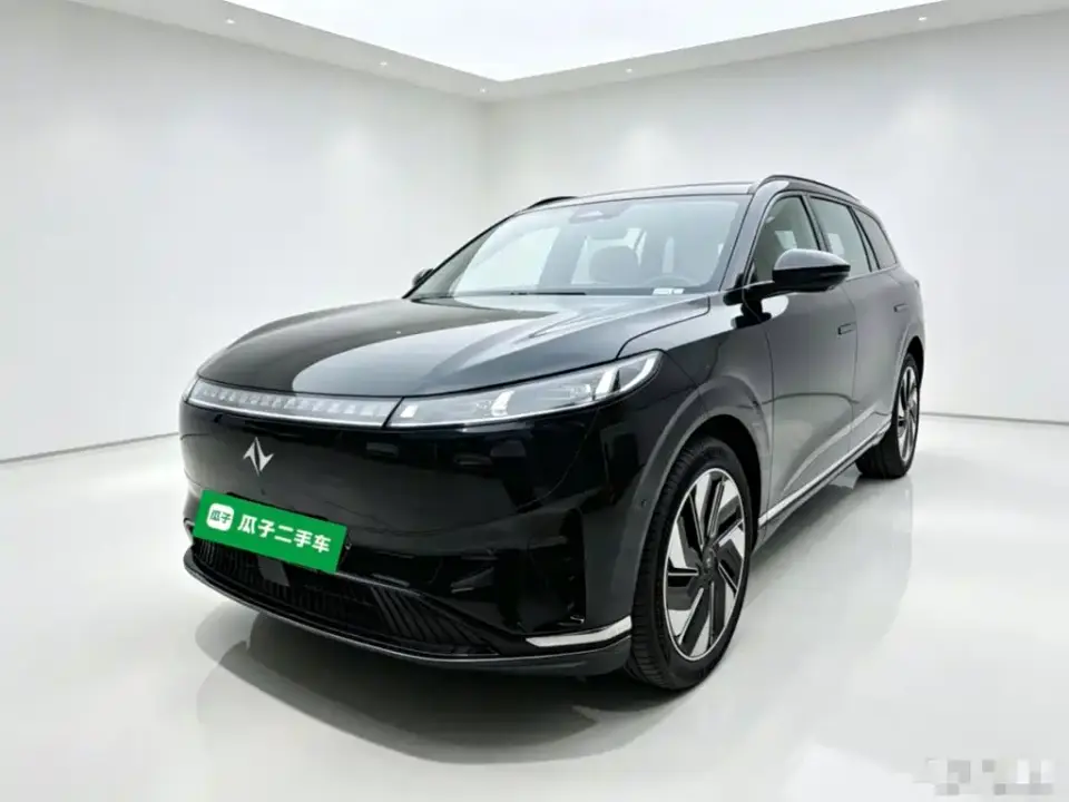 Dongfeng Yipai eπ008 Model 636Ultra Smart Drive Edition 5-Seater 2025