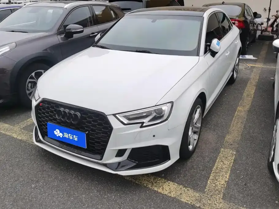 Audi A3 Facelift Limousine 35 TFSI Progressive (China VI) 2020
