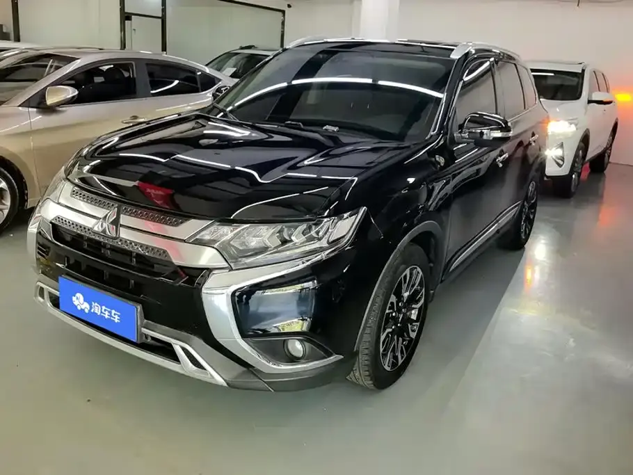Mitsubishi Outlander 2.4L 4WD Deluxe Edition 5-seater China V 2019