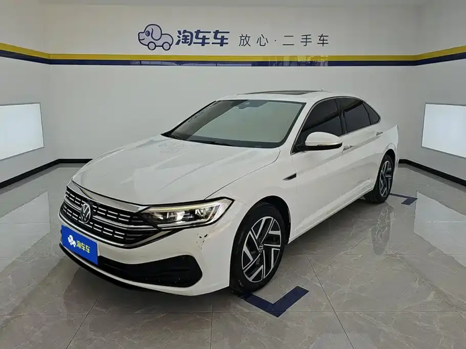 Volkswagen Sagitar 300TSI DSG Surpassing Edition 2024