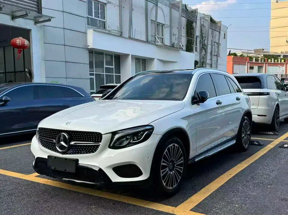 Mercedes-Benz GLC-Class Model GLC 200 L 4MATIC 2019