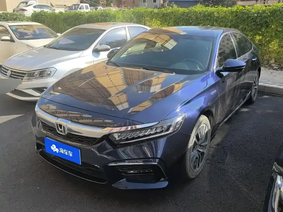 Honda Inspire Sharp Hybrid 2.0L Pure Elegance China VI 2020