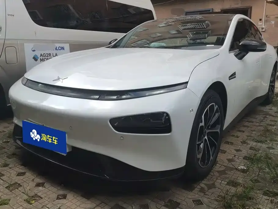 XPeng P7 Model 586E 2022