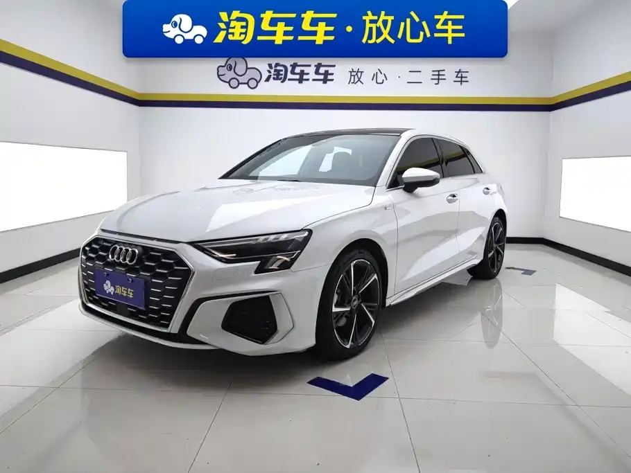 Audi A3 Model Sportback 35 TFSI Fashion Sport 2024