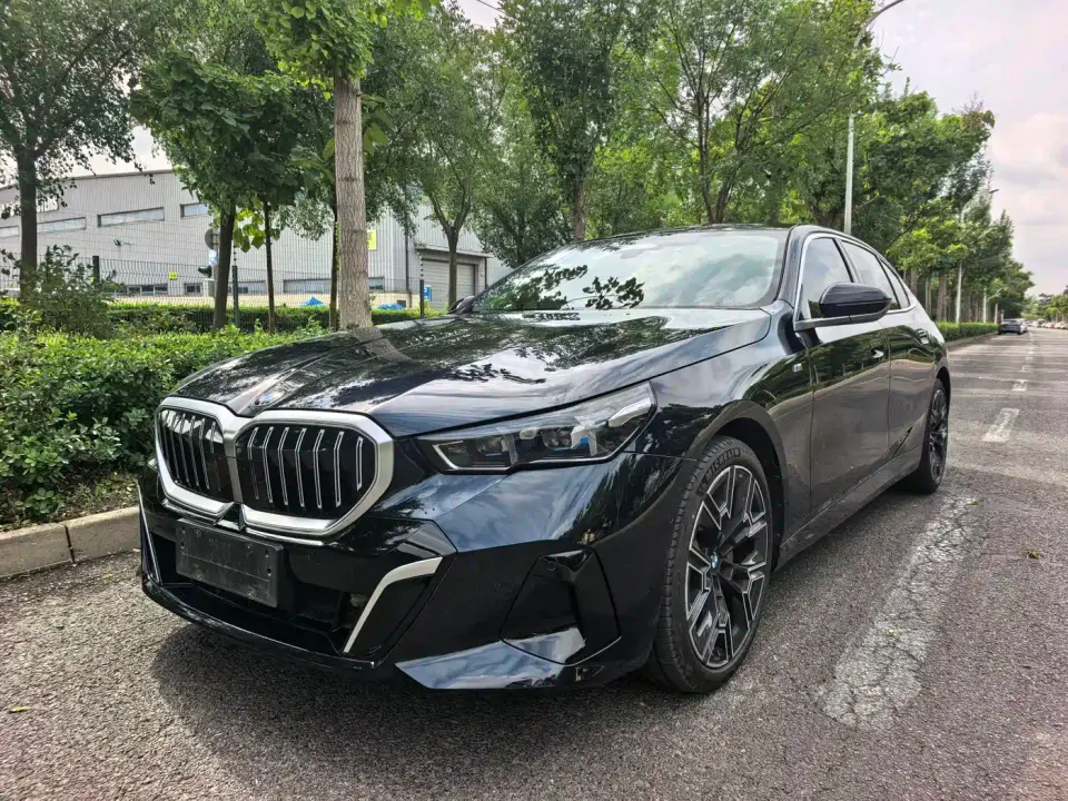 BMW 5 Series 530Li Premium M Sport Package 2025