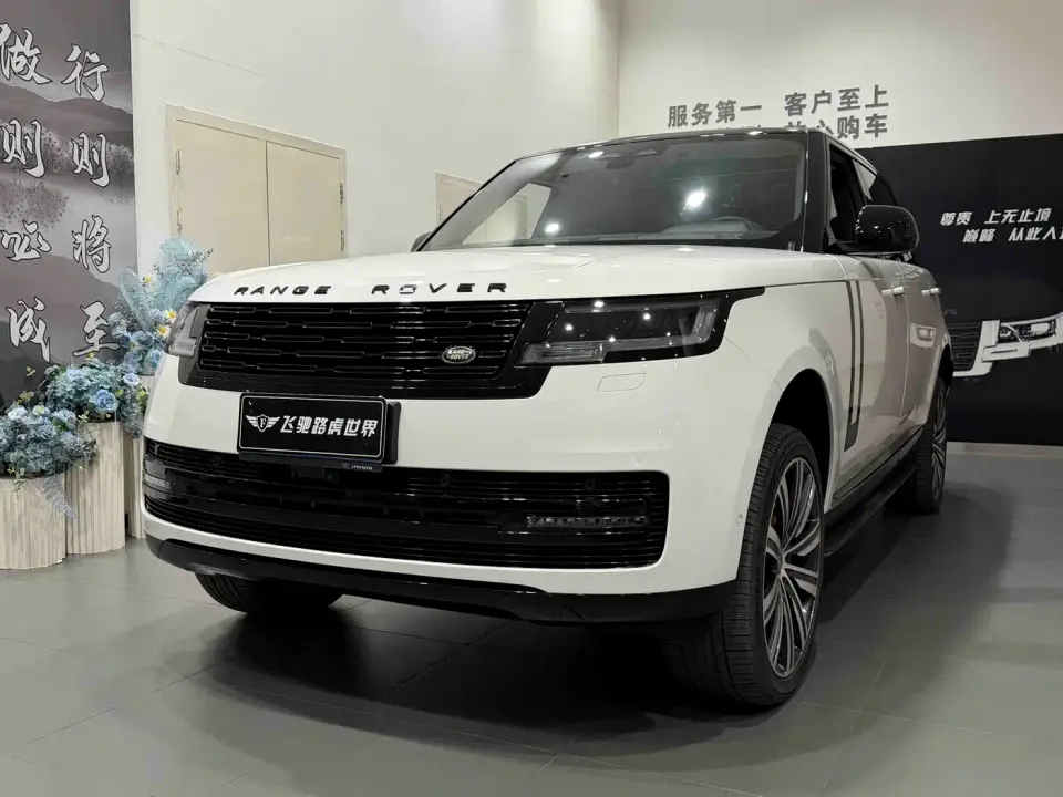 Land Rover Range Rover 3.0 L6 400PS Golden Age Long Wheelbase 2023