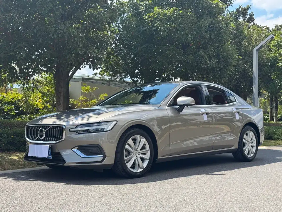 Volvo S60 T3 Smart Luxury Edition 2020