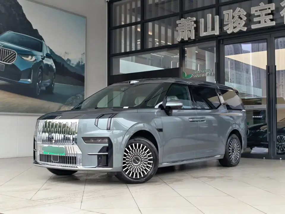 Zeekr 009 7-Seat Aisle AWD Version 108kWh 2025