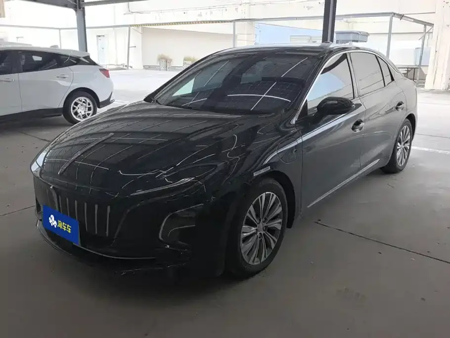 Hongqi E-QM5 620km PLUS 2024