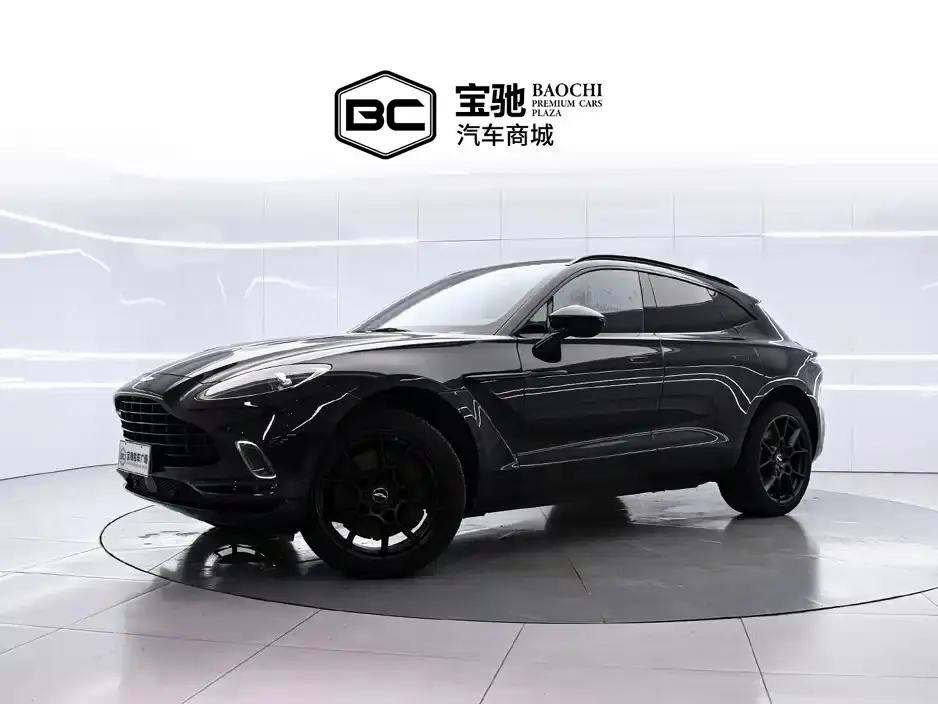Aston Martin DBX 4.0T V8 2021