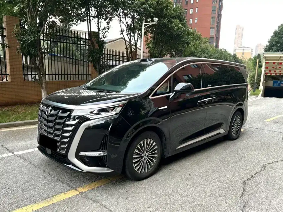 Denza D9 DM-i Smart Driving Edition 1020 AWD Flagship 2025