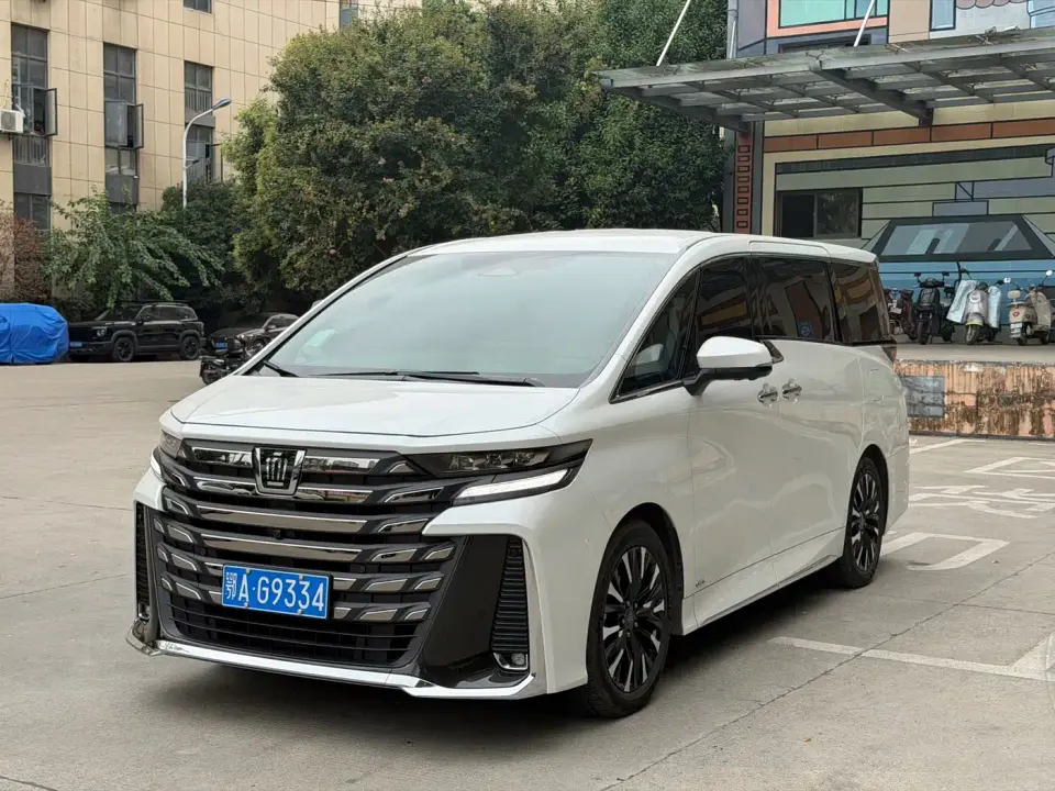 Toyota Vellfire Crown Hybrid 2.5L Premium Edition 2025