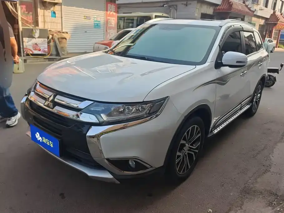 Mitsubishi Outlander 2.4L 4WD Elite Edition 5-seater 2019