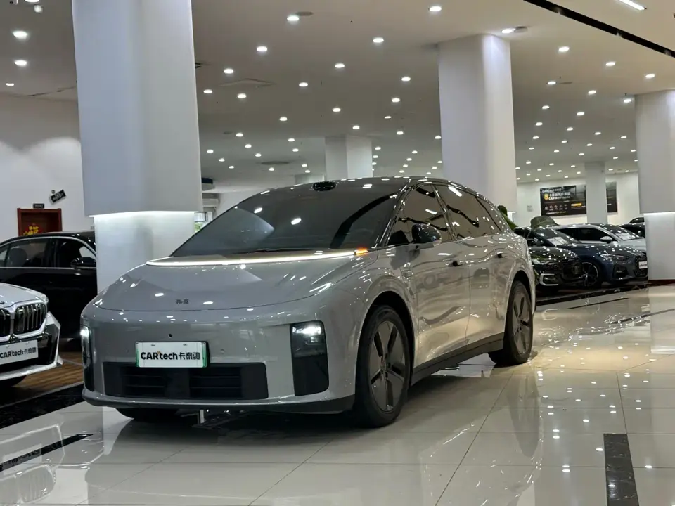 Li Auto i6 2WD Base Model 2026